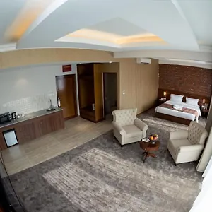 Dolmaling Hotel